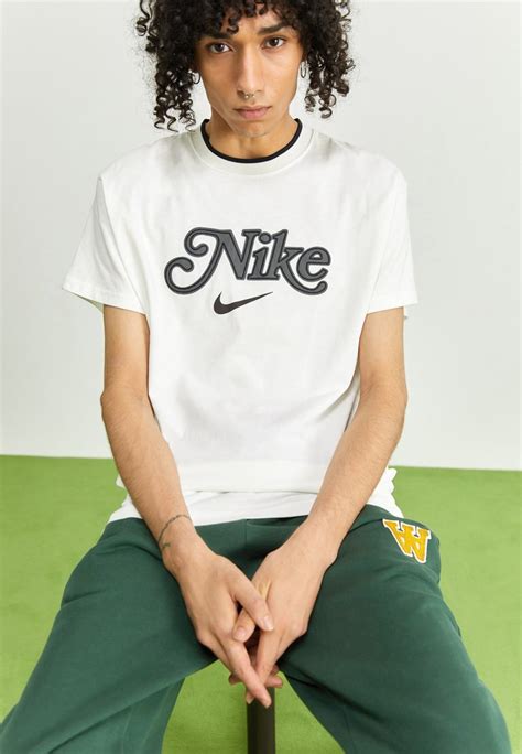 Nike Trend t